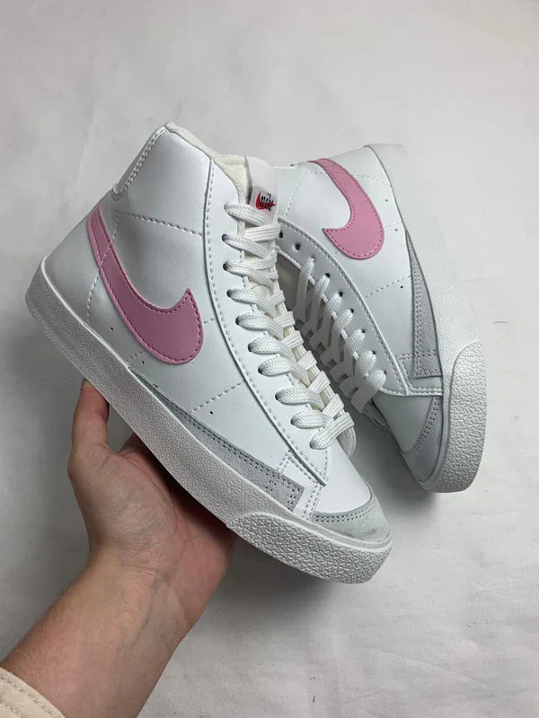 BLAZER MID 77 PRO PINK EDITION