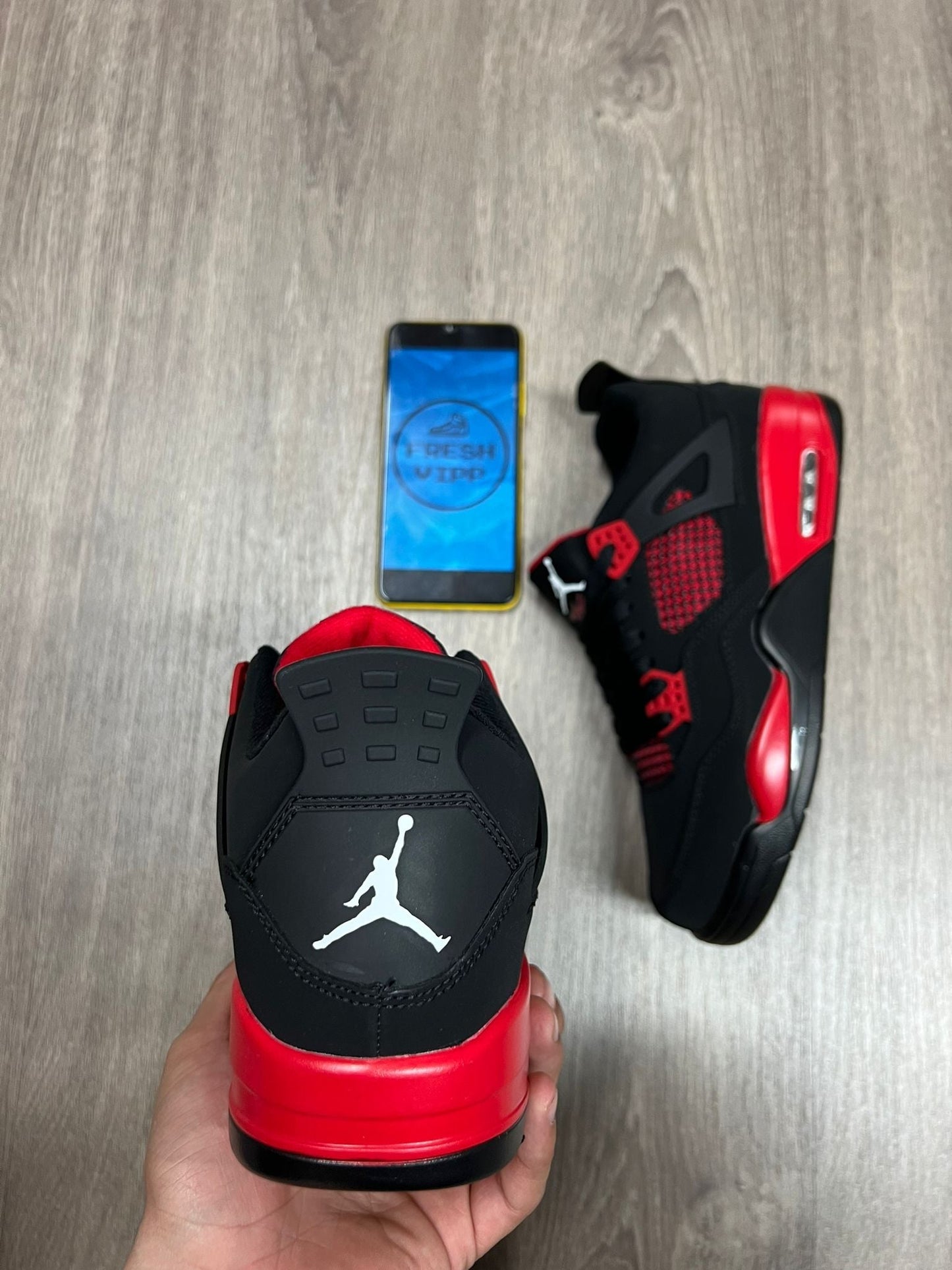 RETRO 4 BLACK RED