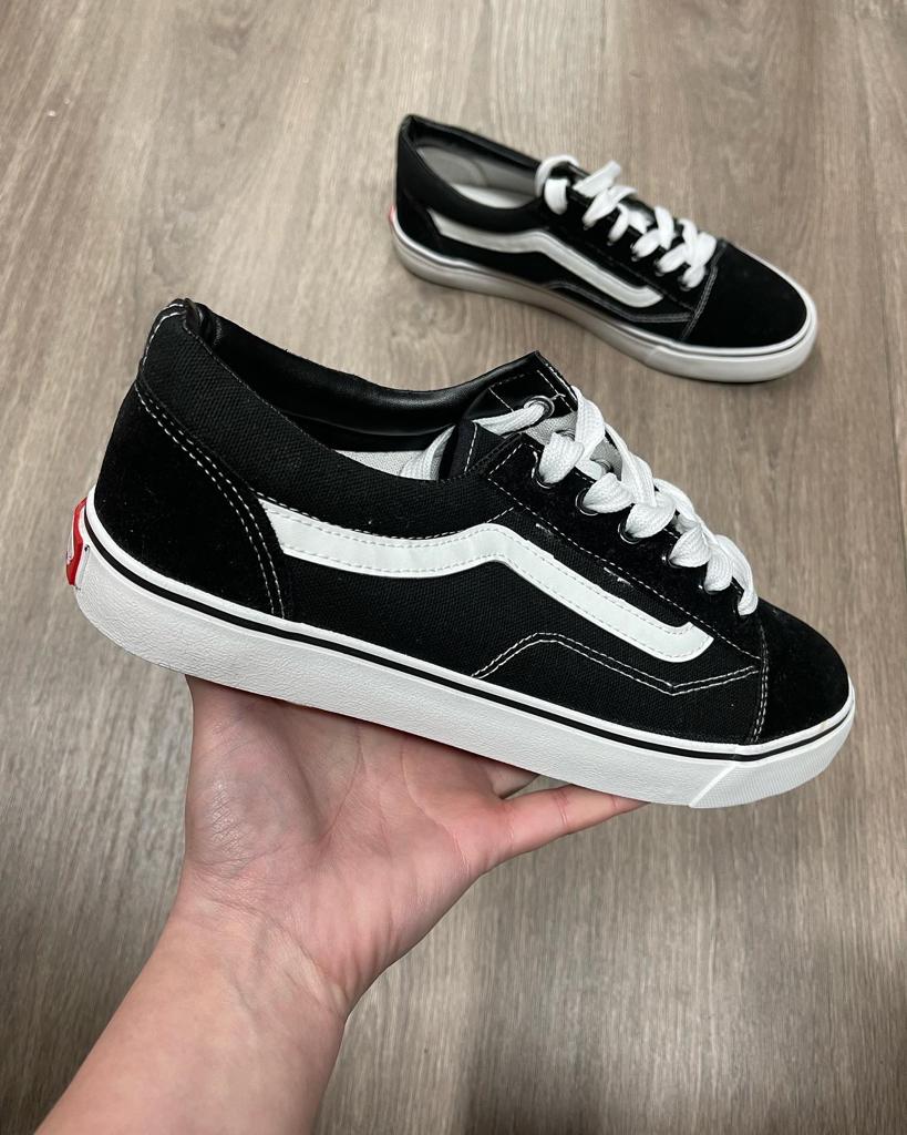 👟 Vans Classic Old Skool — El icónico que nunca falla