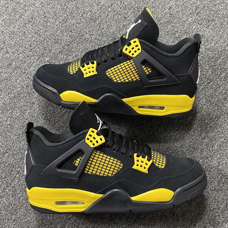 SUPER OFERTA JORDAN 4