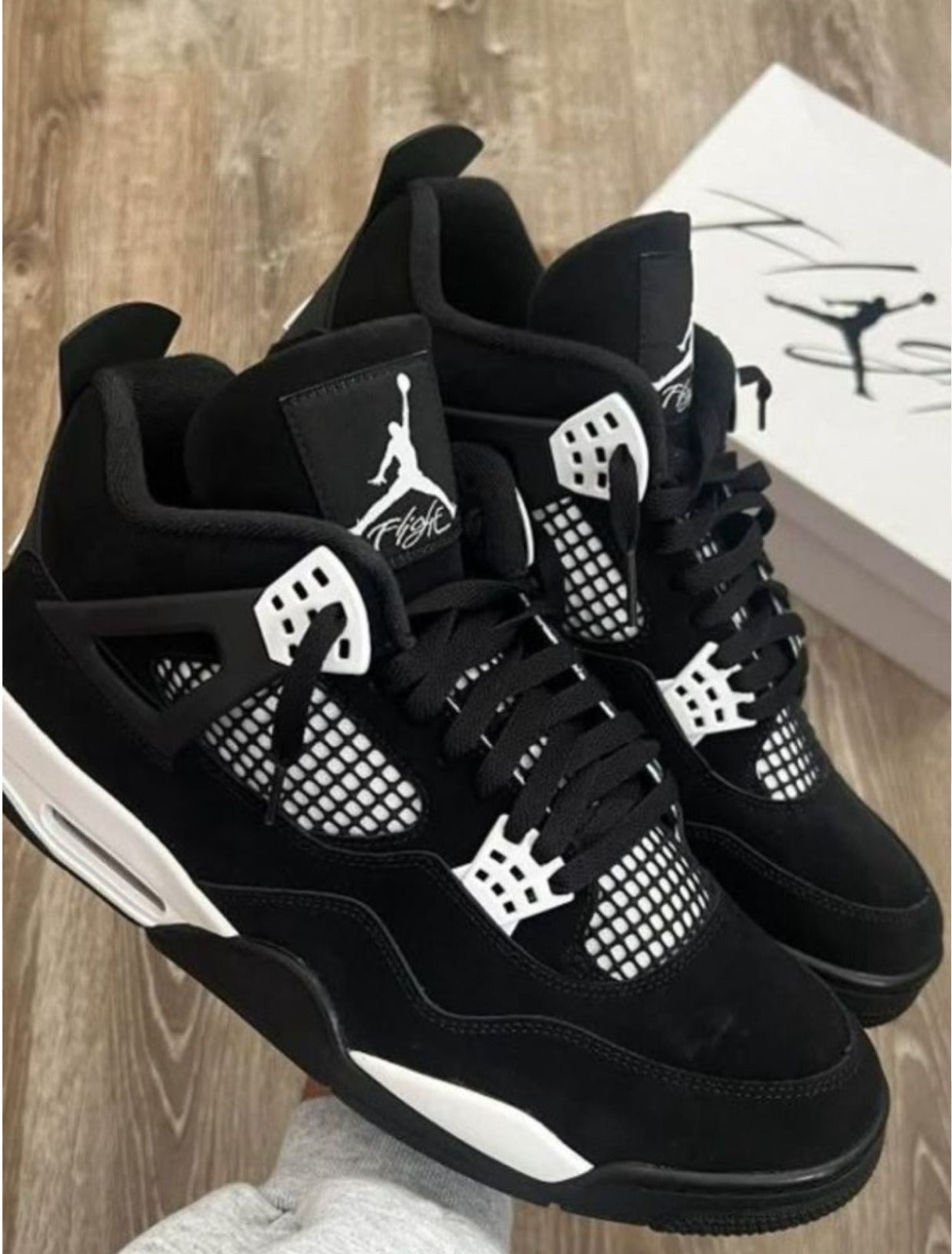 SUPER OFERTA JORDAN 4